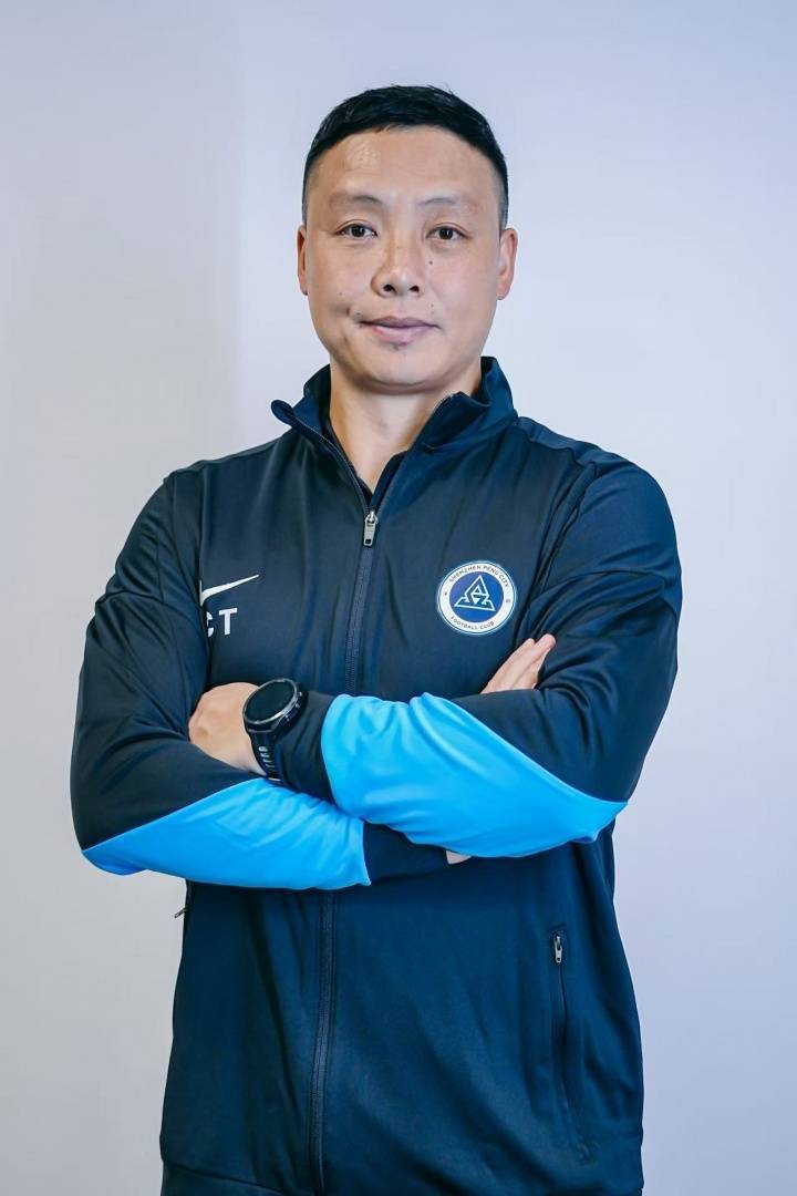 兰斯干拿vs桑斯瓦尔_深圳新鹏城足球俱乐部今日宣布兰斯干拿vs桑斯瓦尔，任命陈涛为一线队助理教练