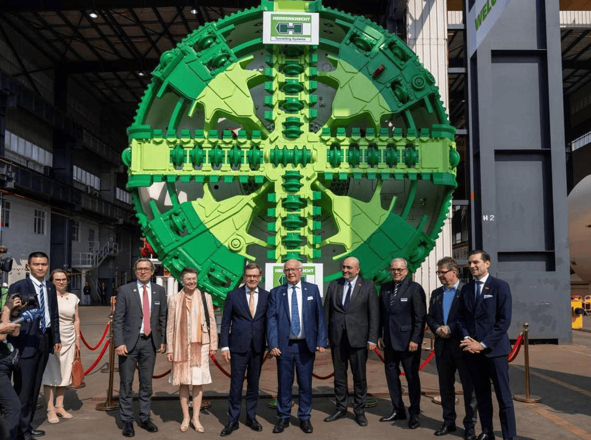 皇冠会员申请_中德“离婚”已成定局？德国代表团访华从北走到南皇冠会员申请，只求中国伸手相助